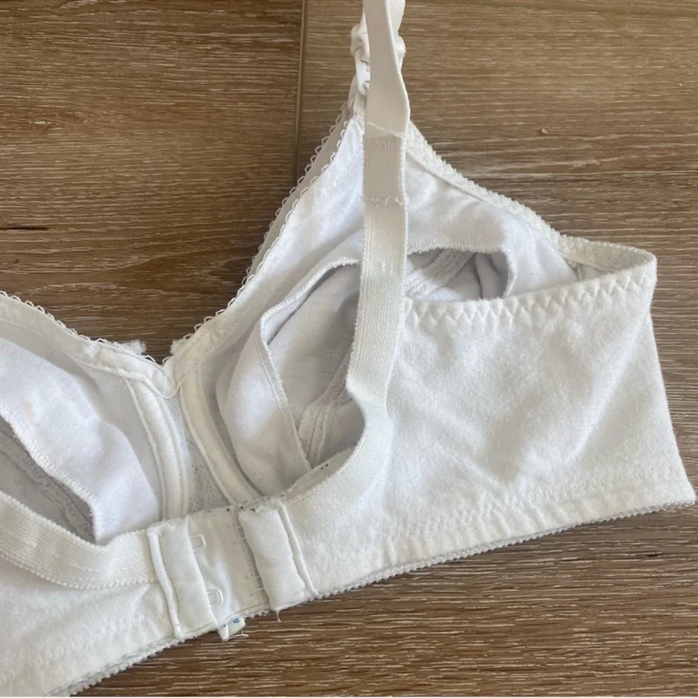 Expectant Moments white nursing bra